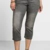 Sheego Caprijeans Mit Used-Effekten