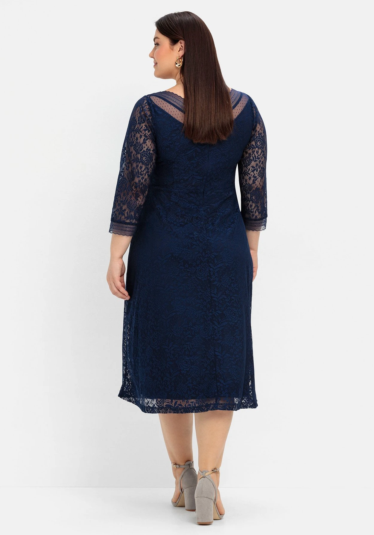 Sheego Abendkleid Aus Floraler Spitze 3 Sheego Abendkleid Aus Floraler Spitze – Bild 3