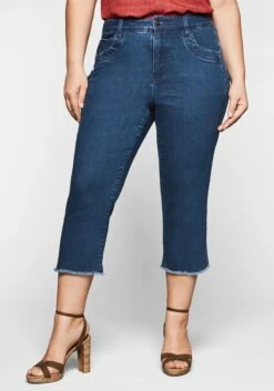 Sheego Slim Fit Jeans In 3/4-Länge, Mit Fransen Am Saum