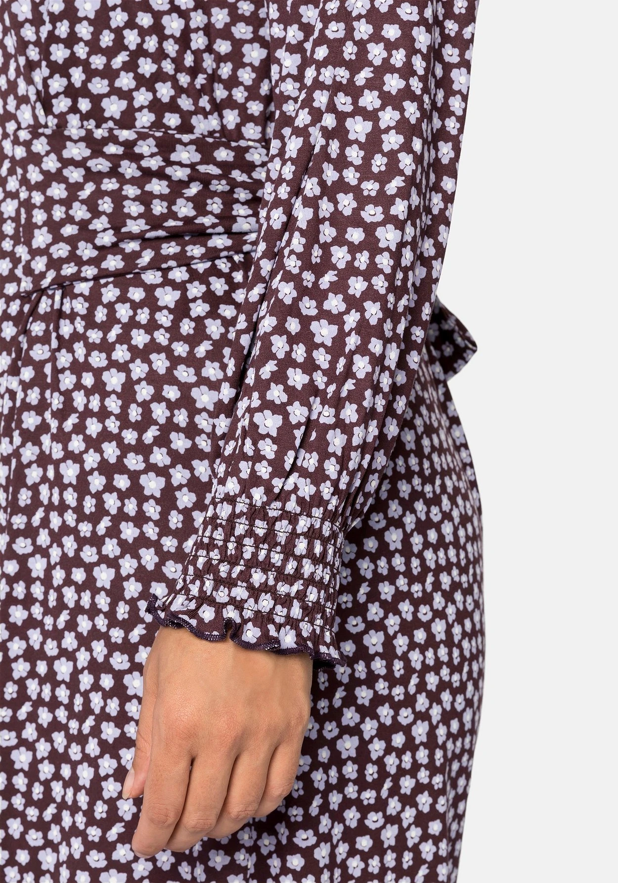 Sheego Jerseykleid Mit Alloverdruck Und Taillen-Bindeband 5 Sheego Jerseykleid Mit Alloverdruck Und Taillen-Bindeband – Bild 5