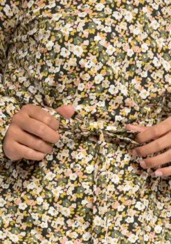 Sheego Jerseykleid Mit Millefleurs-Druck Und V-Ausschnitt 11 Sheego Jerseykleid Mit Millefleurs-Druck Und V-Ausschnitt -Sheego Verkaufe 14180000006 049NO 02 SH