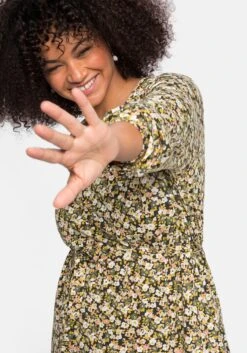 Sheego Jerseykleid Mit Millefleurs-Druck Und V-Ausschnitt 10 Sheego Jerseykleid Mit Millefleurs-Druck Und V-Ausschnitt -Sheego Verkaufe 14180000006 049NQ 02 SH