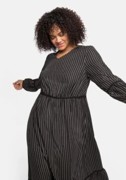 Sheego Maxikleid Mit Streifen Und Zierblenden -Sheego Verkaufe 14213800377 0497N 02 SH