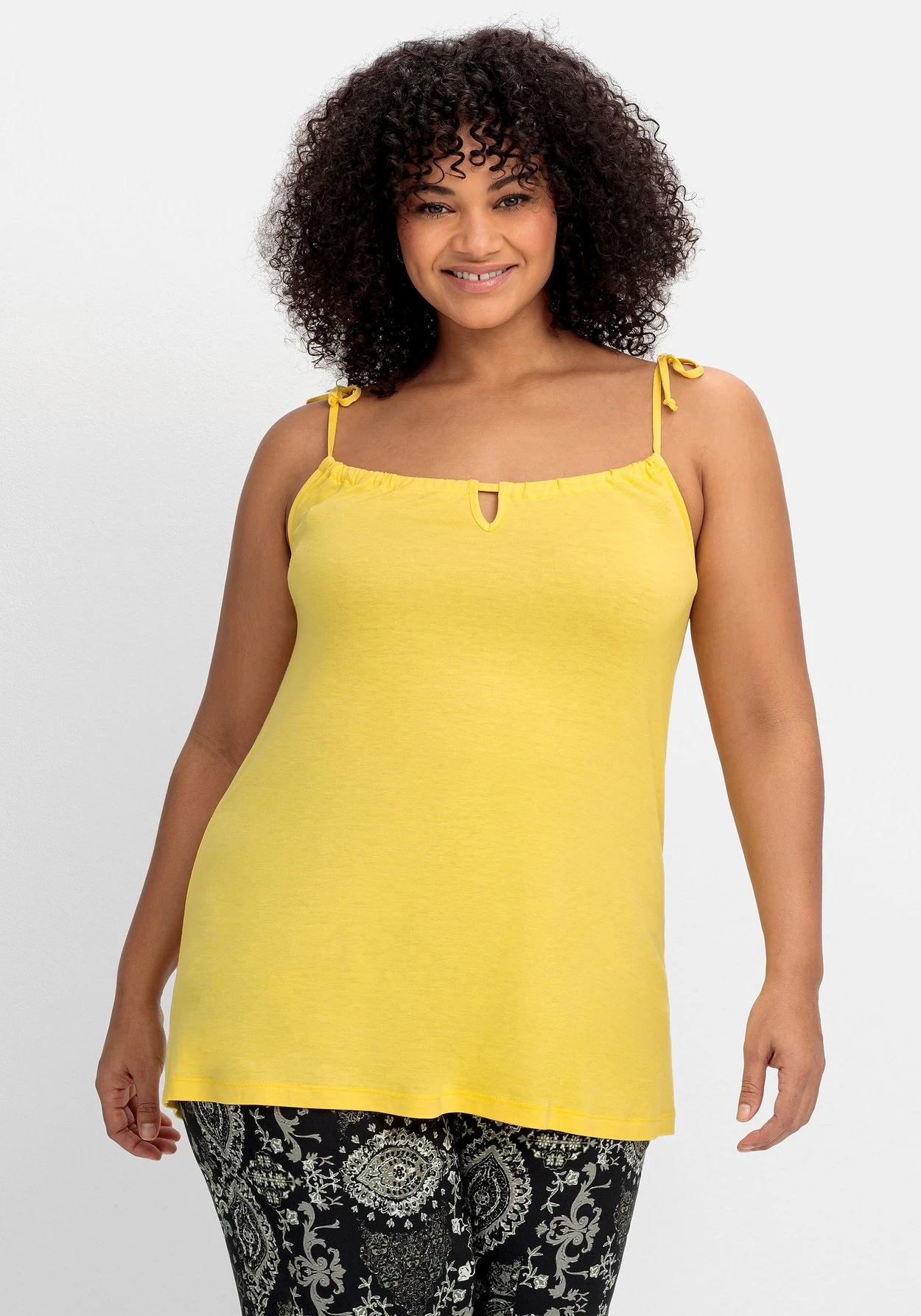 Sheego Strandtop Mit Spaghettiträgern Zum Binden 5 Sheego Strandtop Mit Spaghettiträgern Zum Binden – Bild 5