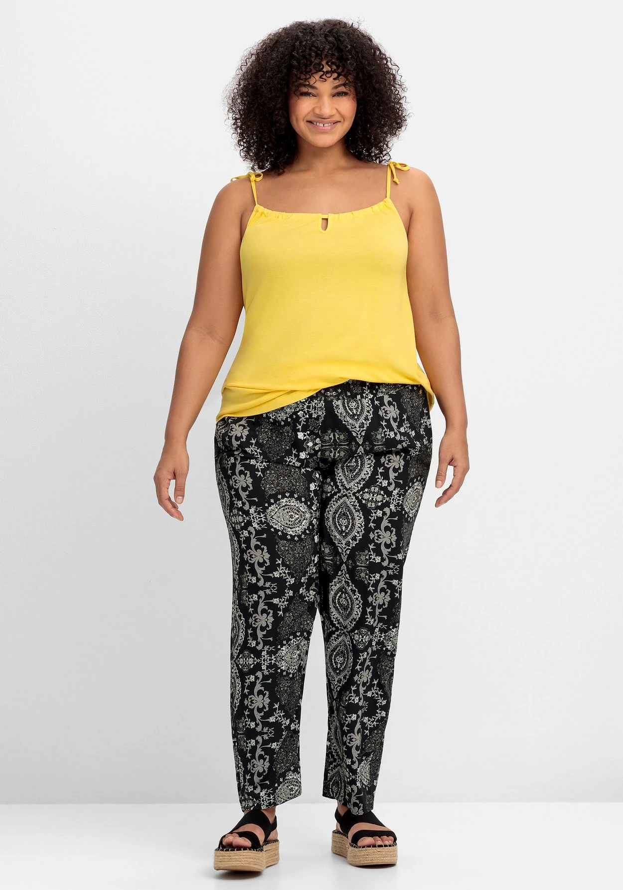 Sheego Strandtop Mit Spaghettiträgern Zum Binden 4 Sheego Strandtop Mit Spaghettiträgern Zum Binden – Bild 4