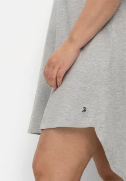 Sheego Nachthemd Mit Verlängerter Rückenpartie -Sheego Verkaufe 14702500776 04M5J 02 SH