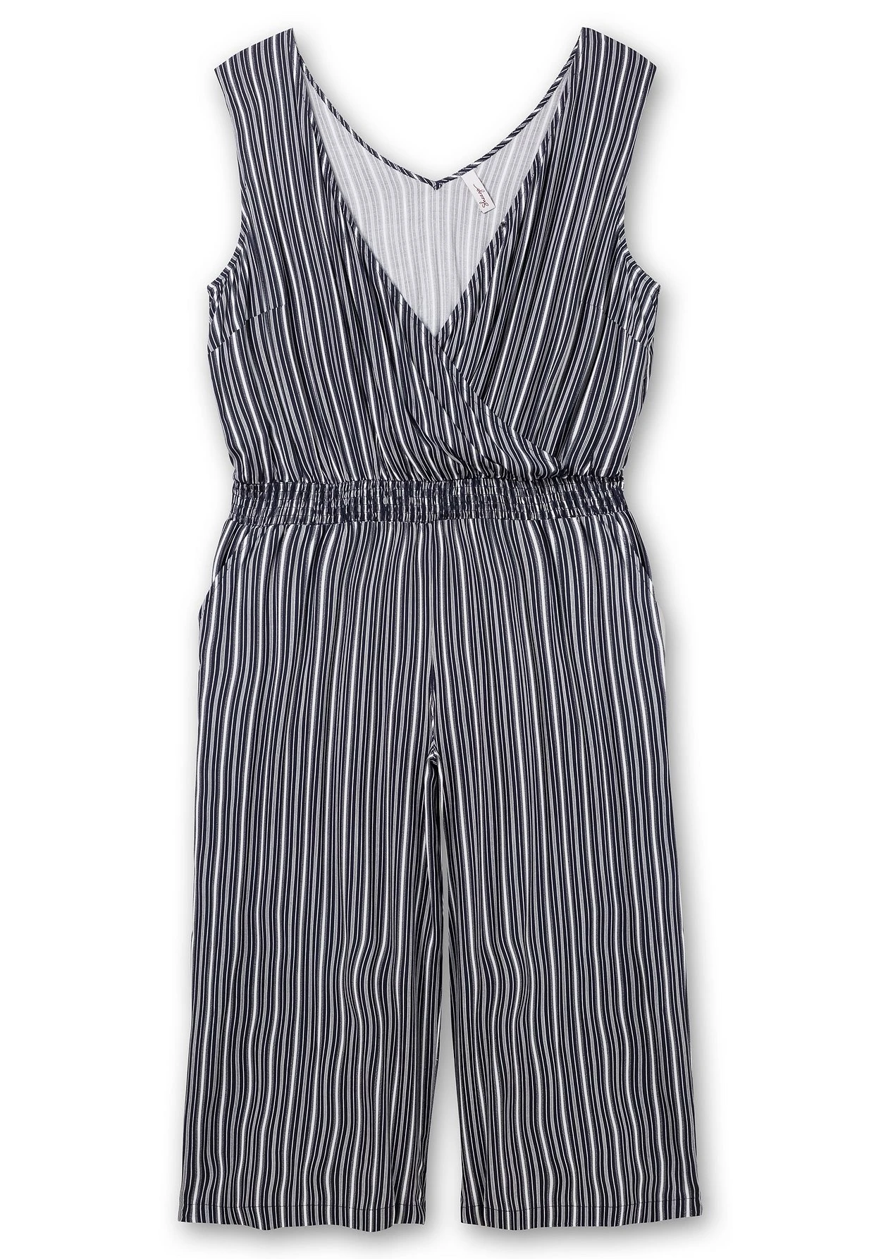 Sheego Strand-Jumpsuit In Wickeloptik 4 Sheego Strand-Jumpsuit In Wickeloptik – Bild 4