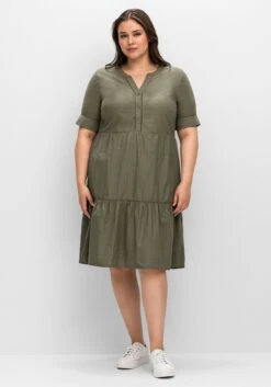 Sheego Kleid In Stufenoptik Mit Lochmusterdetails