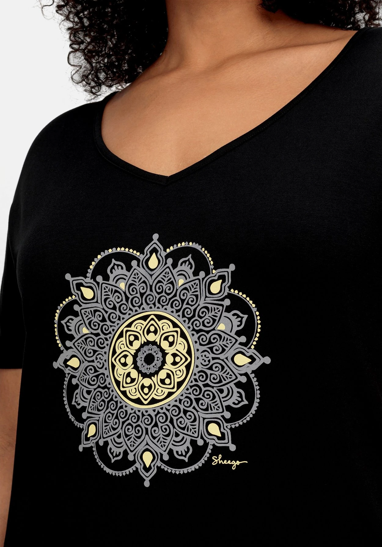 Sheego Strand-Longshirt Mit Frontdruck, In Oversized-Form 5 Sheego Strand-Longshirt Mit Frontdruck, In Oversized-Form – Bild 5