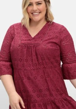 Sheego Lochstickerei-Kleid In Kaskadenform -Sheego Verkaufe 14901600258 04V0R 02 SH