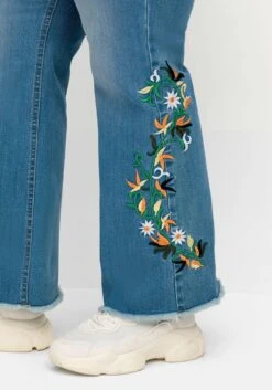 Bootcut-Jeans Mit Blumenstickerei Und Fransensaum -Sheego Verkaufe 14971100053 04SSW 01 SH