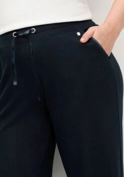 Sheego Jogginghose In Weiter Form, Mit Kontrastdetails -Sheego Verkaufe 14977900035 04T37 02 SH